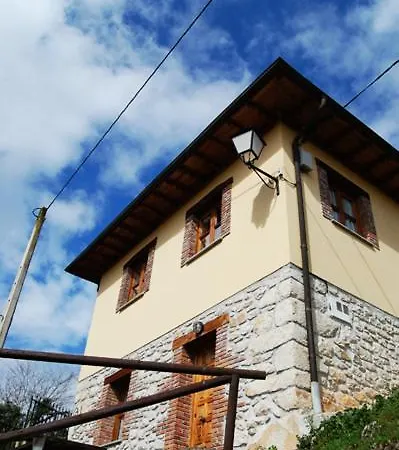 El Llagarin Country house *