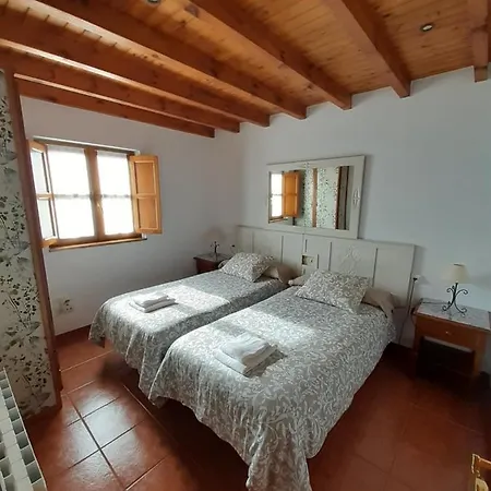 El Llagarin Séjour à la campagne